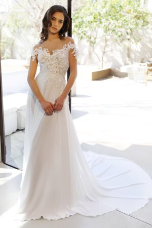 לילה מבית סטודיו לבנה שמלת כלה עם תחרה מחורזת מחושף עם כתפיים נופלות וחצאית נשפכת