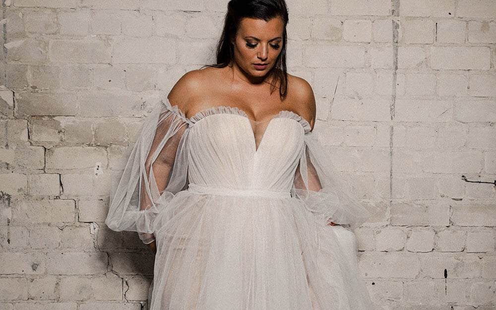  WANGPIN Plus Size Bodysuit for Bride Wedding Dress Low