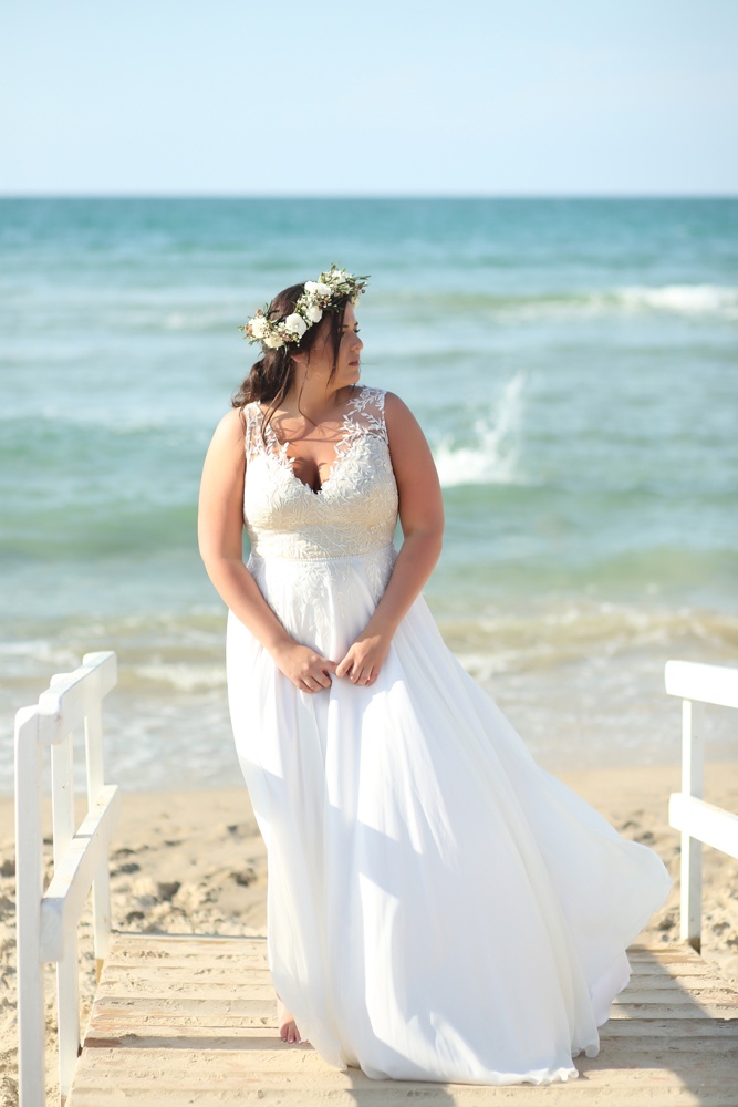 Plus size white beach wedding dresses best sale