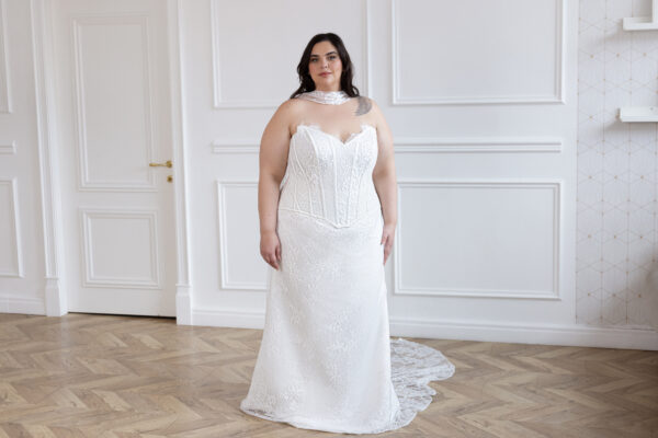 Elegant lace overlay on plus-size wedding dress